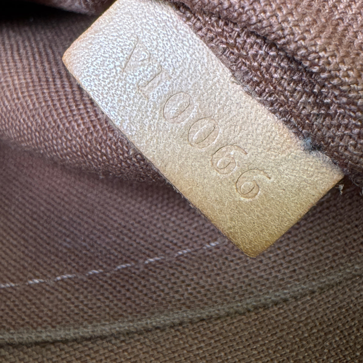 Louis Vuitton Lockit Horizontal Monogram Canvas Vintage, 2006