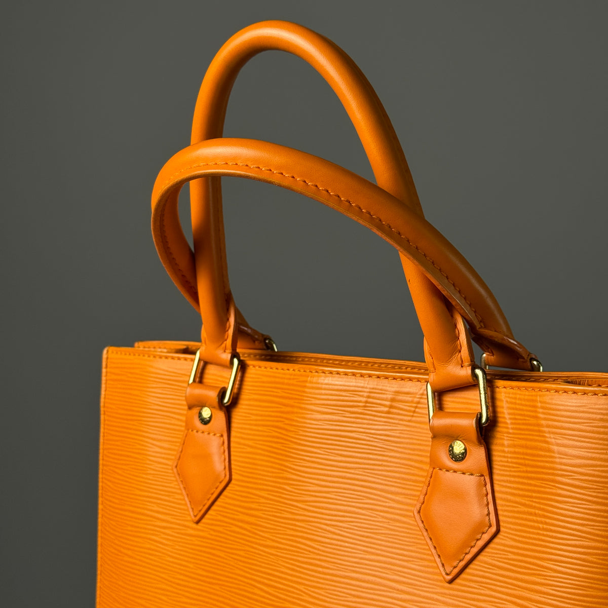 Louis Vuitton Sac Plat PM Epi Leder Mandarin
