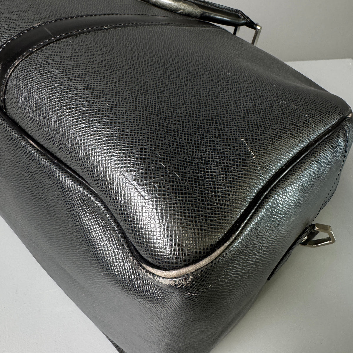 Louis Vuitton Kendall PM Reisetasche Taiga Gris Ardoise, 2003