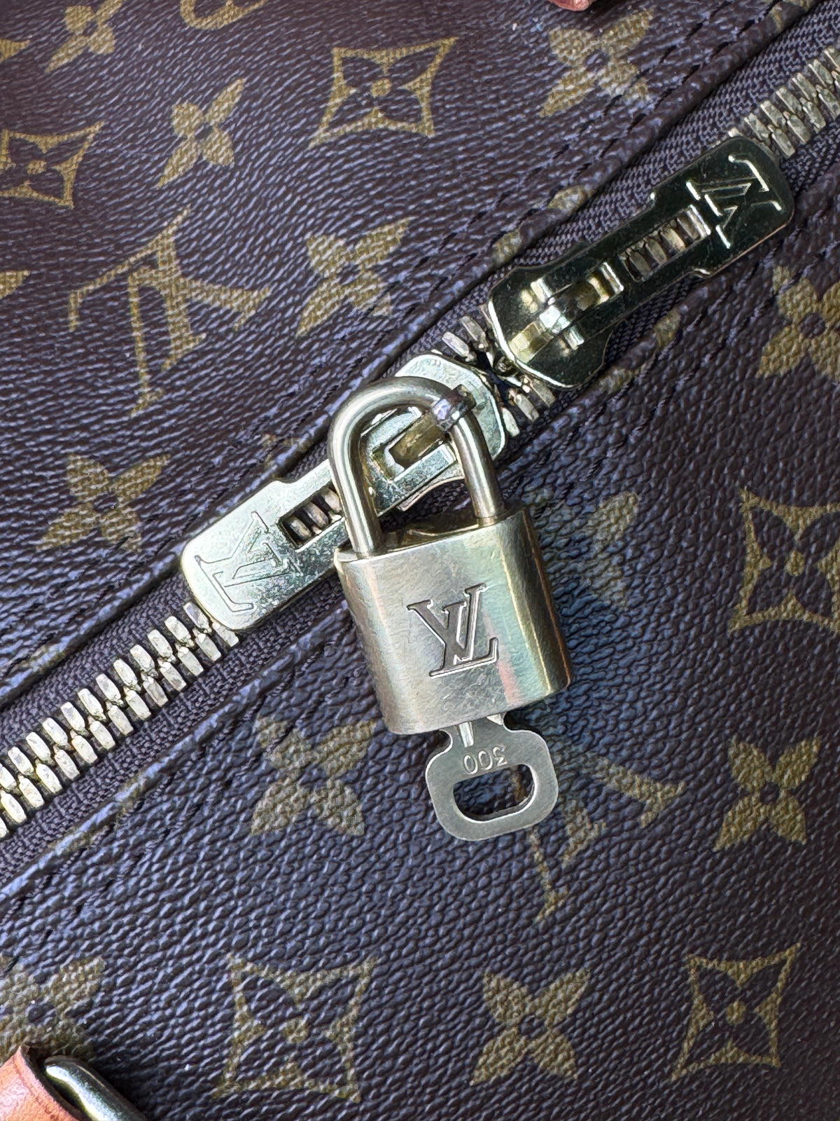 Louis Vuitton Vorhängeschloss mit Schlüssel